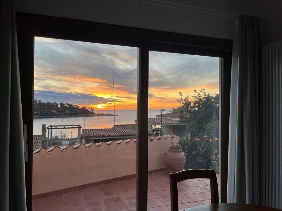 Amazing View - Exclusive Apartment Portu Frailis 아르바탁스 외부 사진