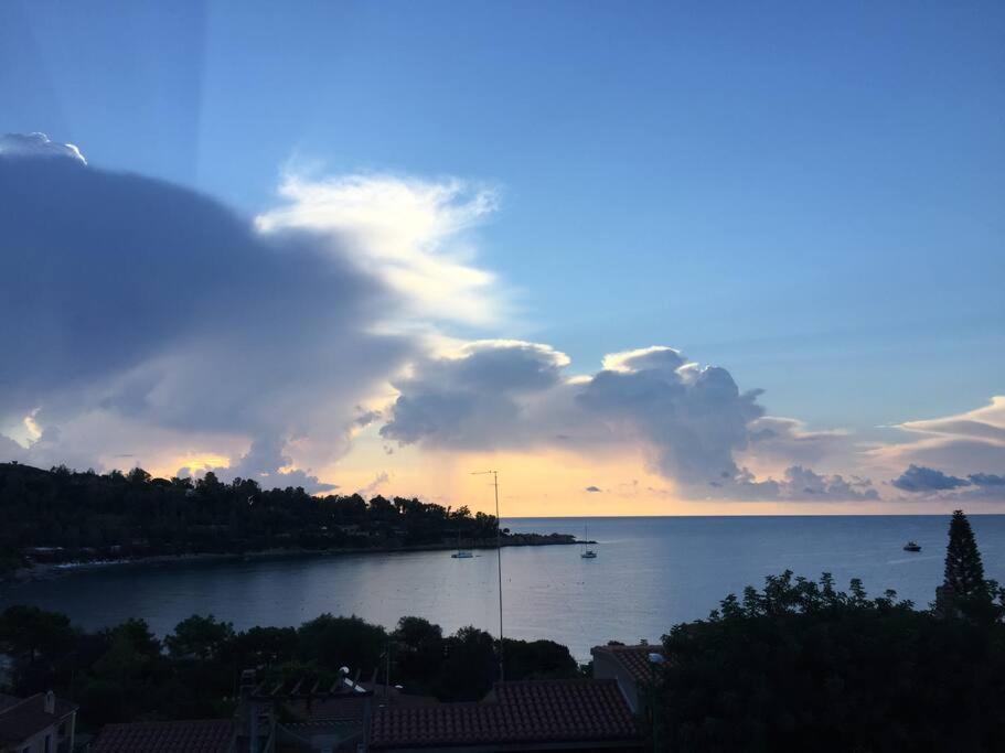 Amazing View - Exclusive Apartment Portu Frailis 아르바탁스 외부 사진